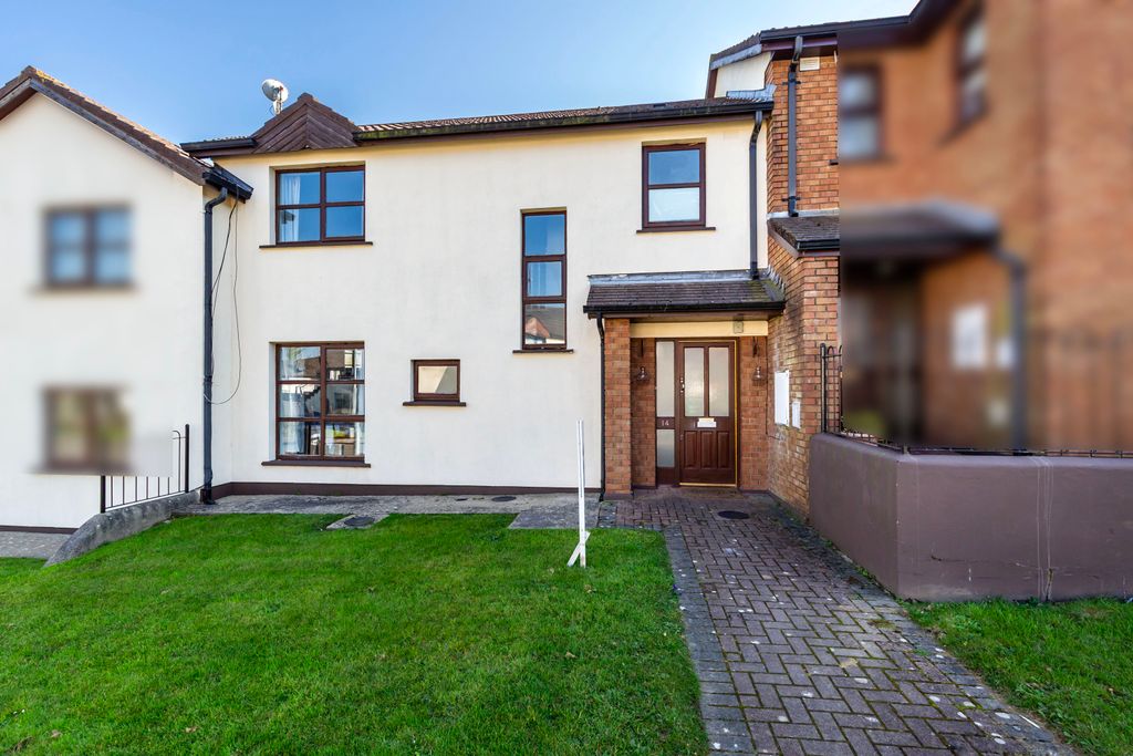 Property photo 1 of 23