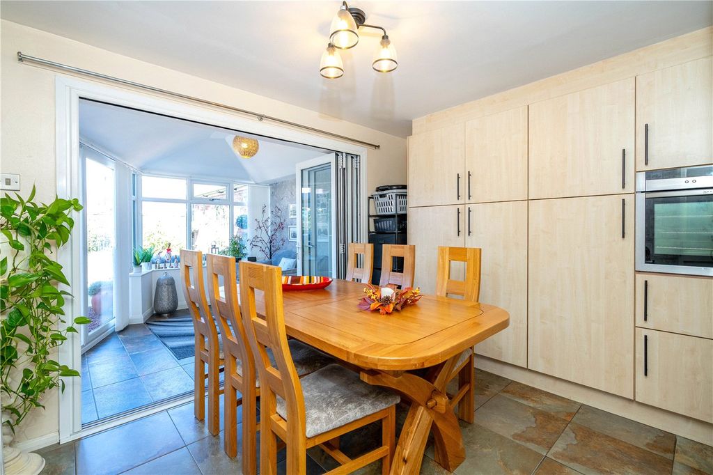 Property photo 2 of 18 Picture No. 10