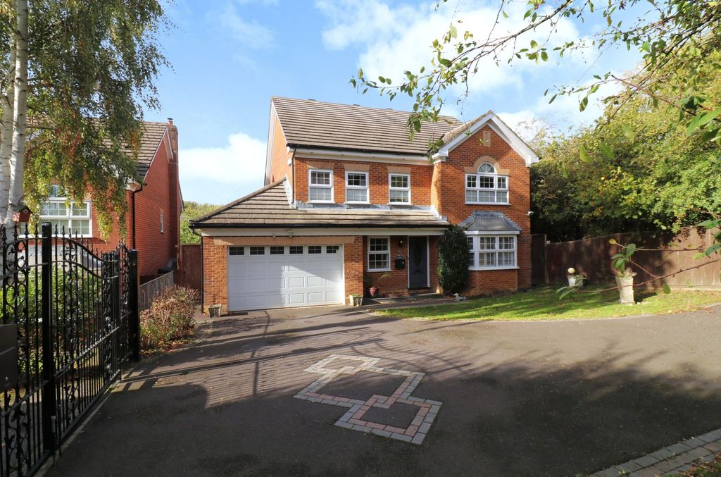 Property photo 1 of 22