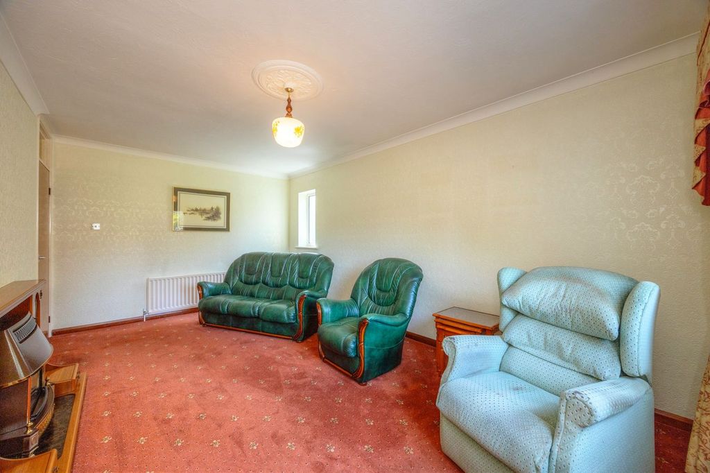 Property photo 3 of 23