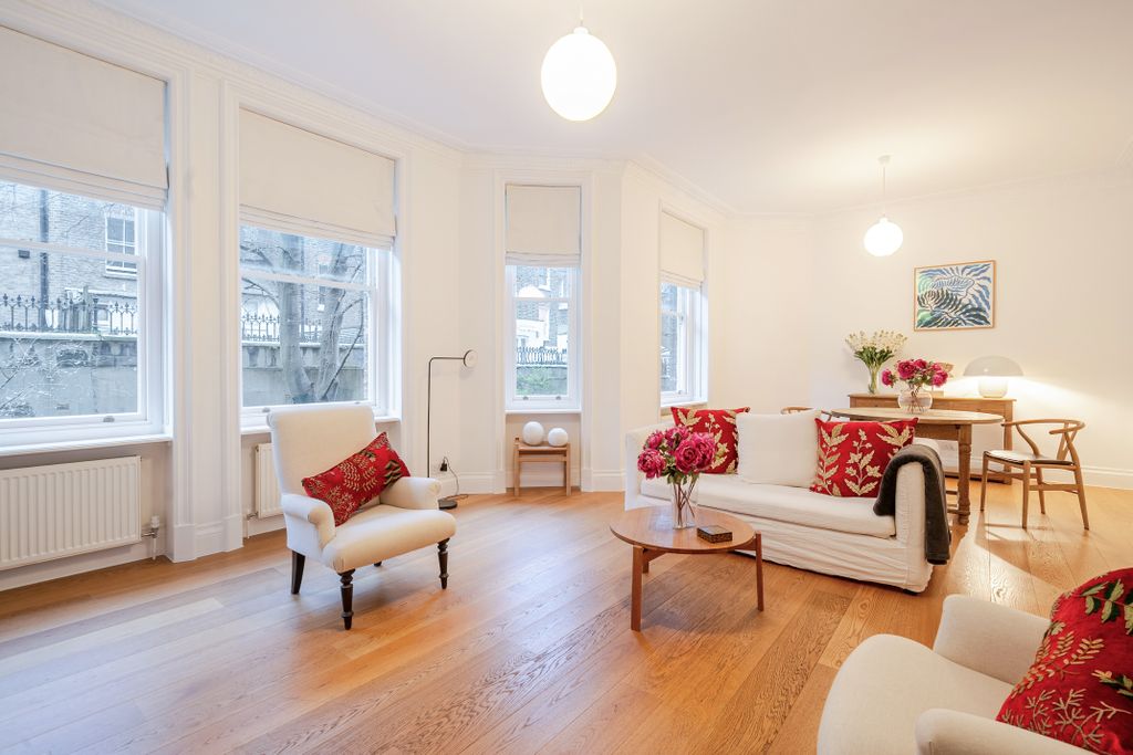 Property photo 1 of 21 Reception