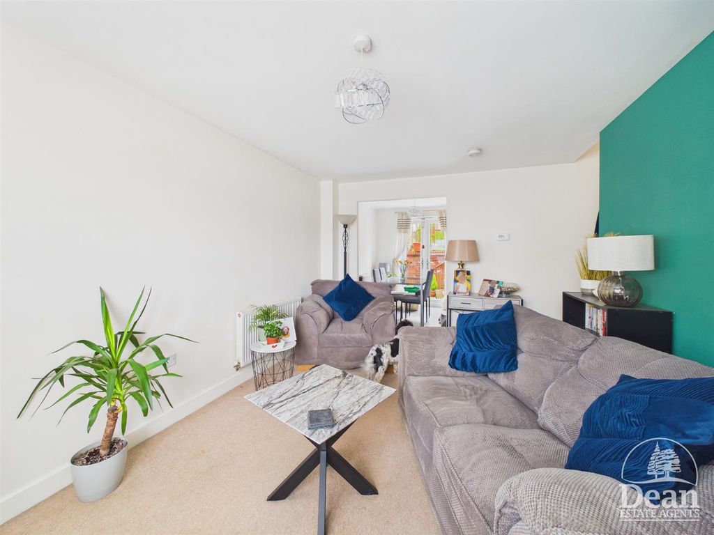 Property photo 2 of 15