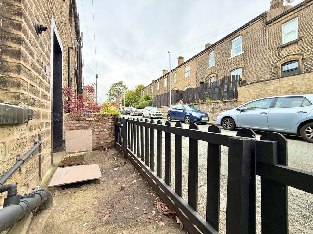 Property photo 3 of 15 Picture No. 24