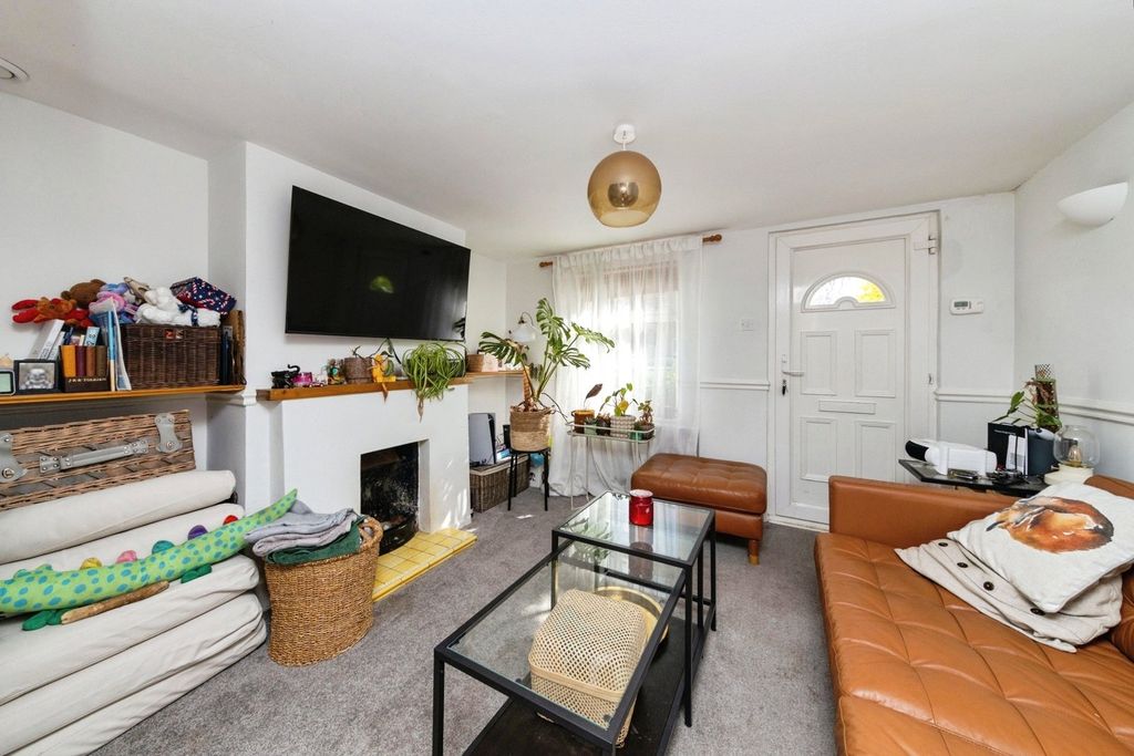 Property photo 2 of 14 Picture No. 13