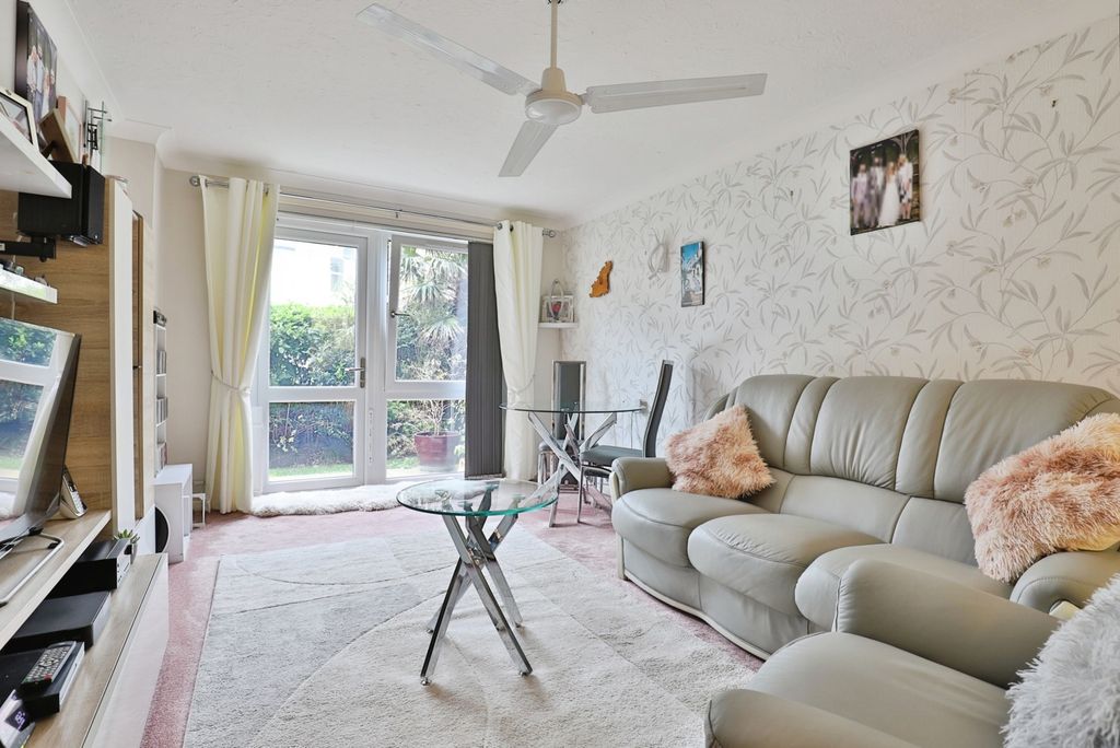 Property photo 2 of 15 Pbox-Img.Jpg