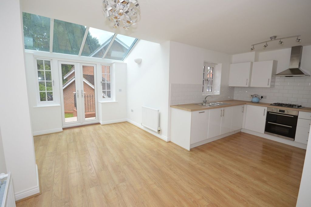 Property photo 2 of 13 Kitchen/Diner/Family Room