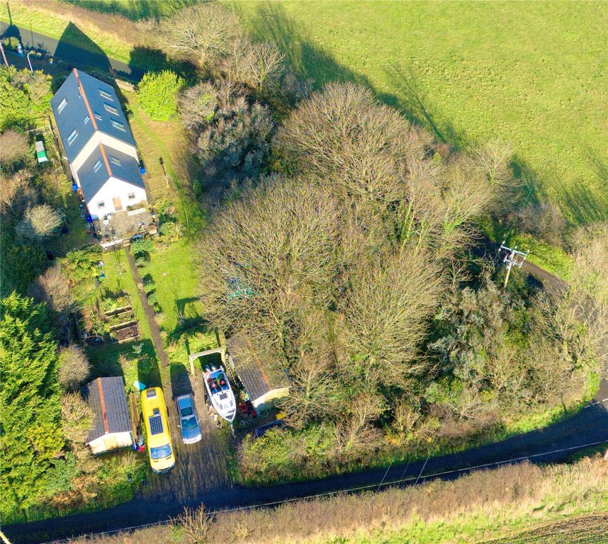Property photo 2 of 37 Picture No. 67