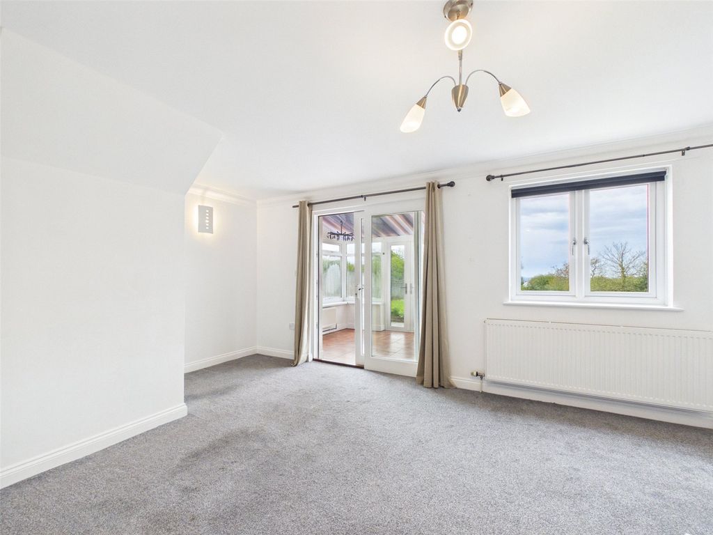 Property photo 3 of 15 Picture No. 03