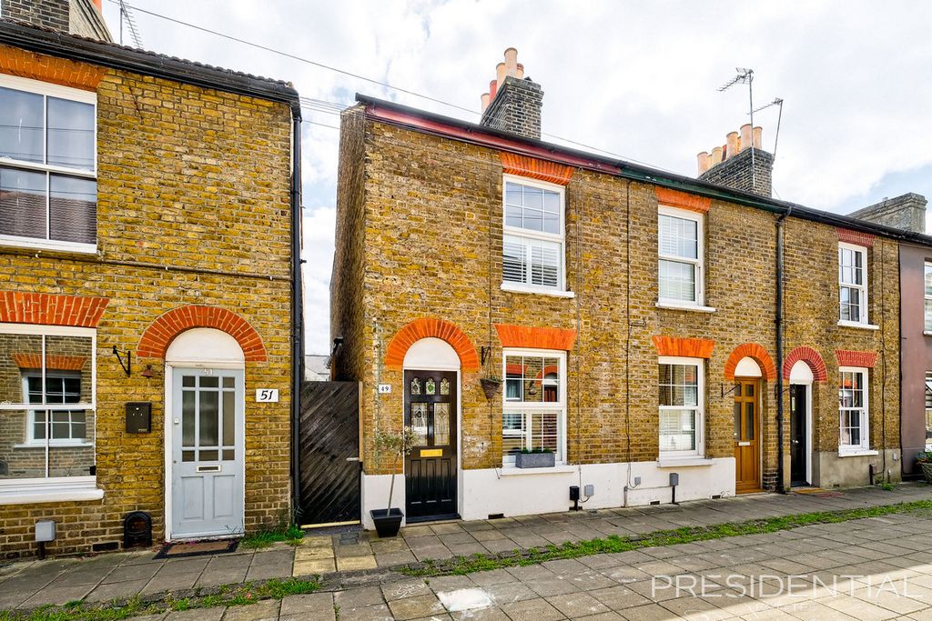Property photo 1 of 24