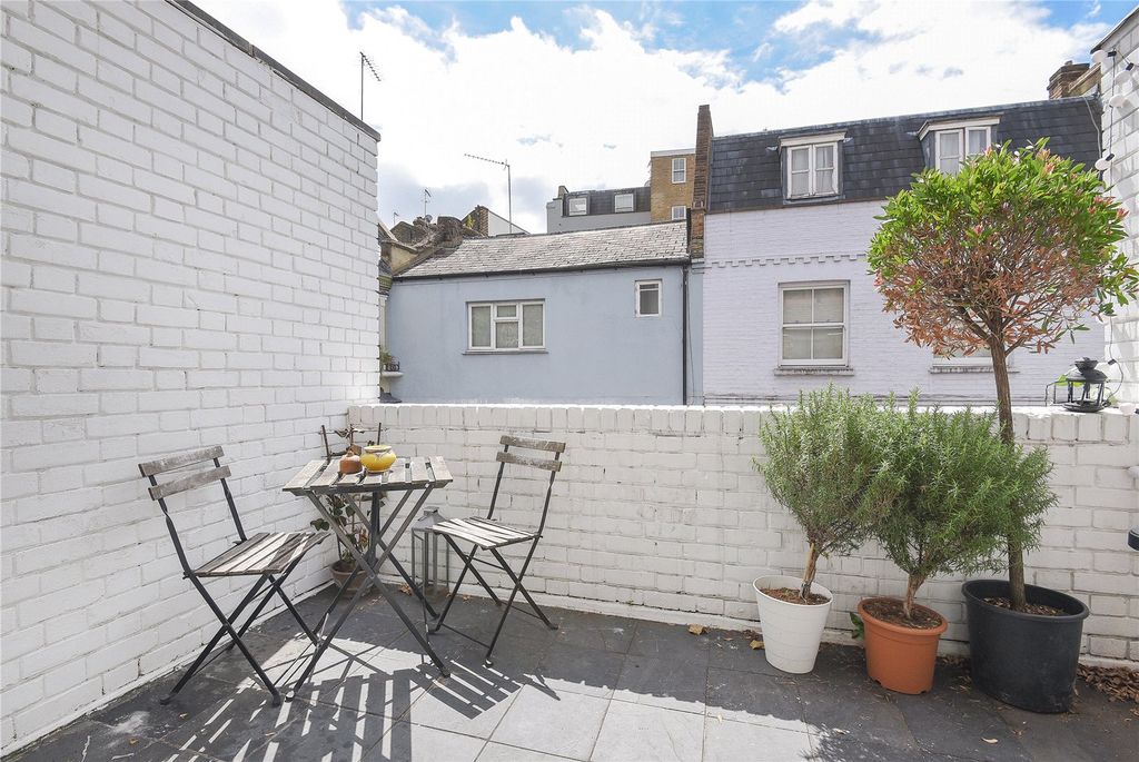 Property photo 1 of 10 Terrace