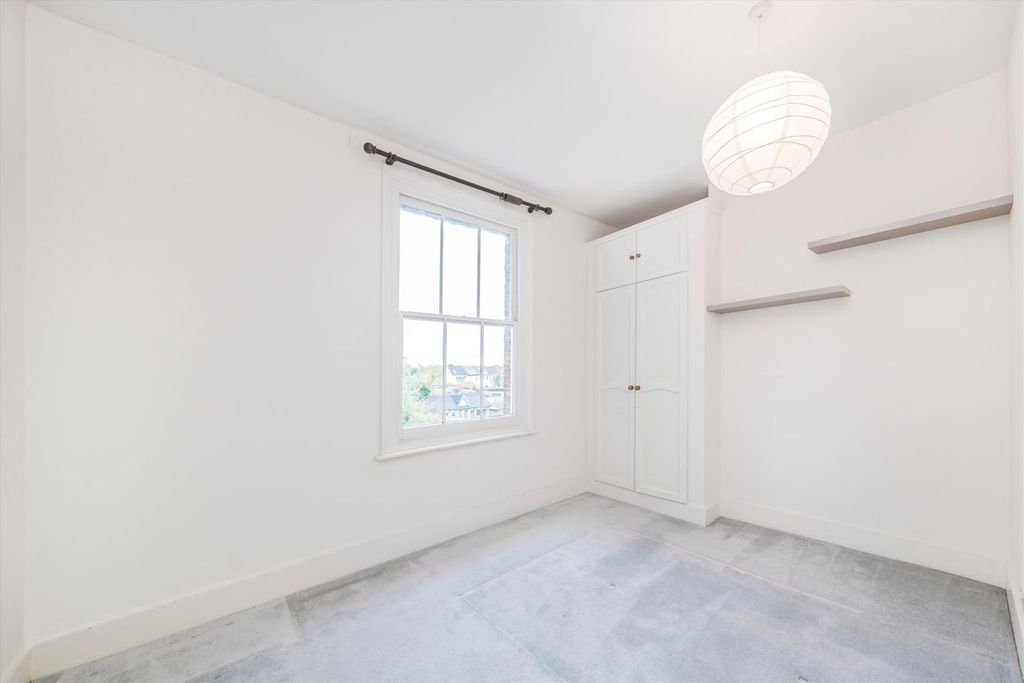 Property photo 3 of 5