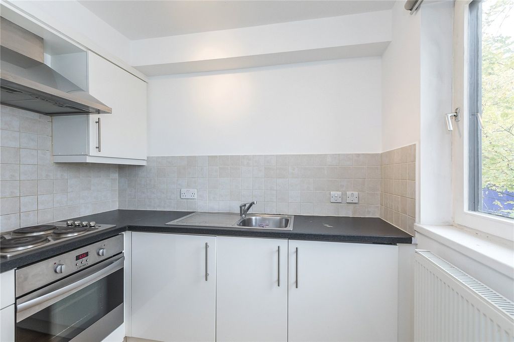 Property photo 3 of 6 Picture No. 09