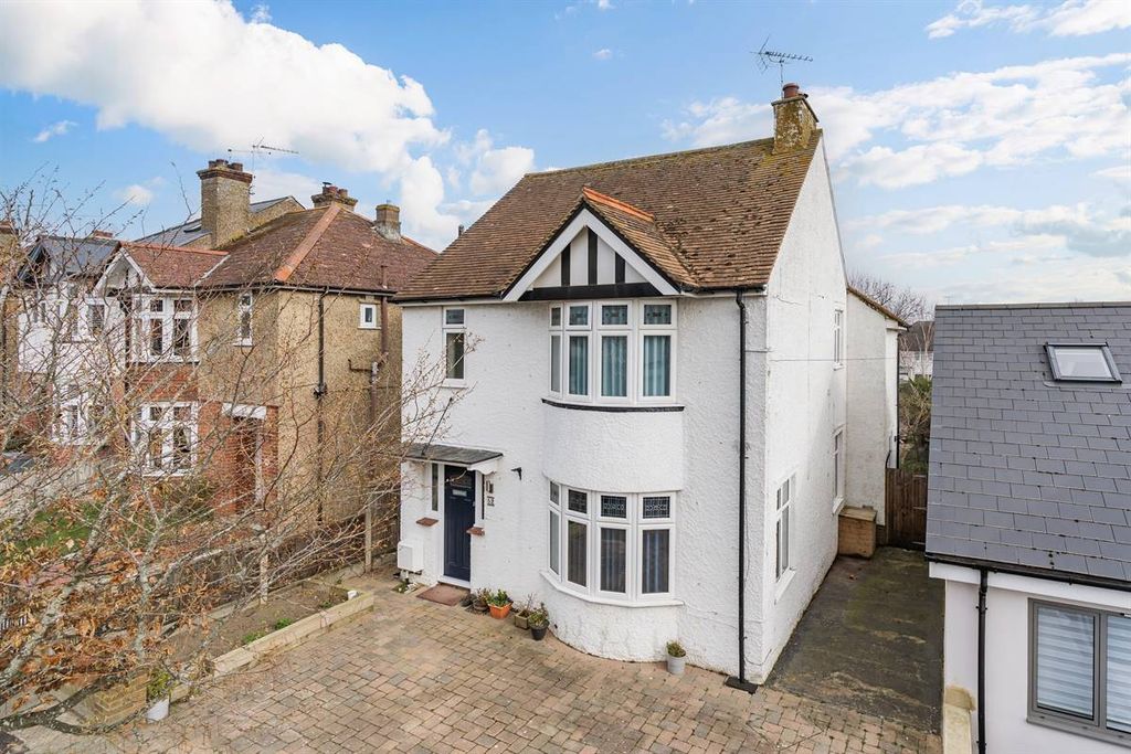 Property photo 1 of 29