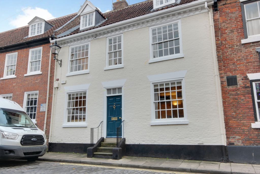 Property photo 2 of 20 1 Front A