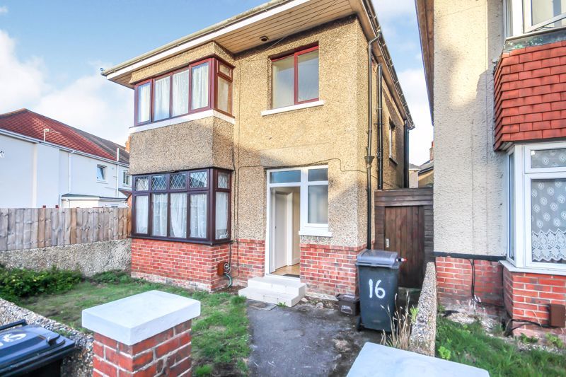 Property photo 1 of 11 Photo 8