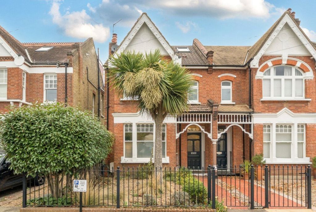 Property photo 1 of 16 Exterior