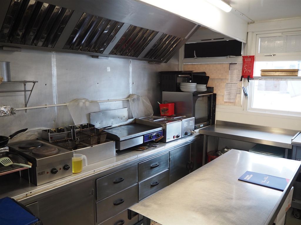 Property photo 2 of 7 Photo 1