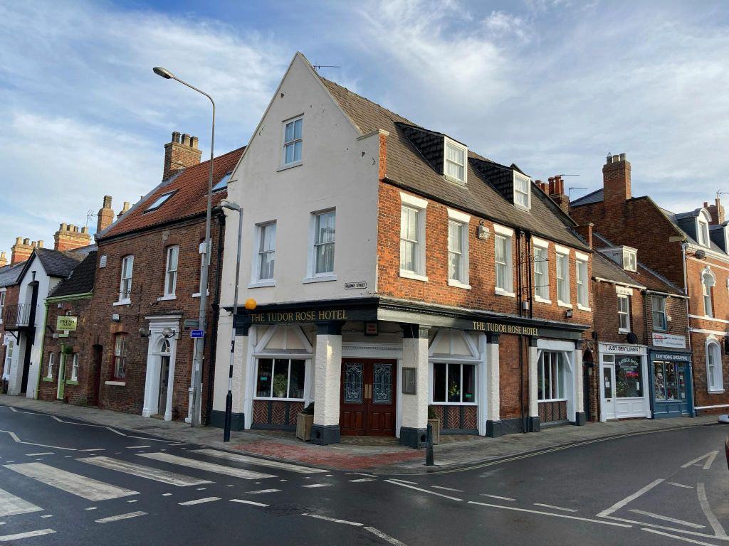 Property photo 1 of 12 Image 1