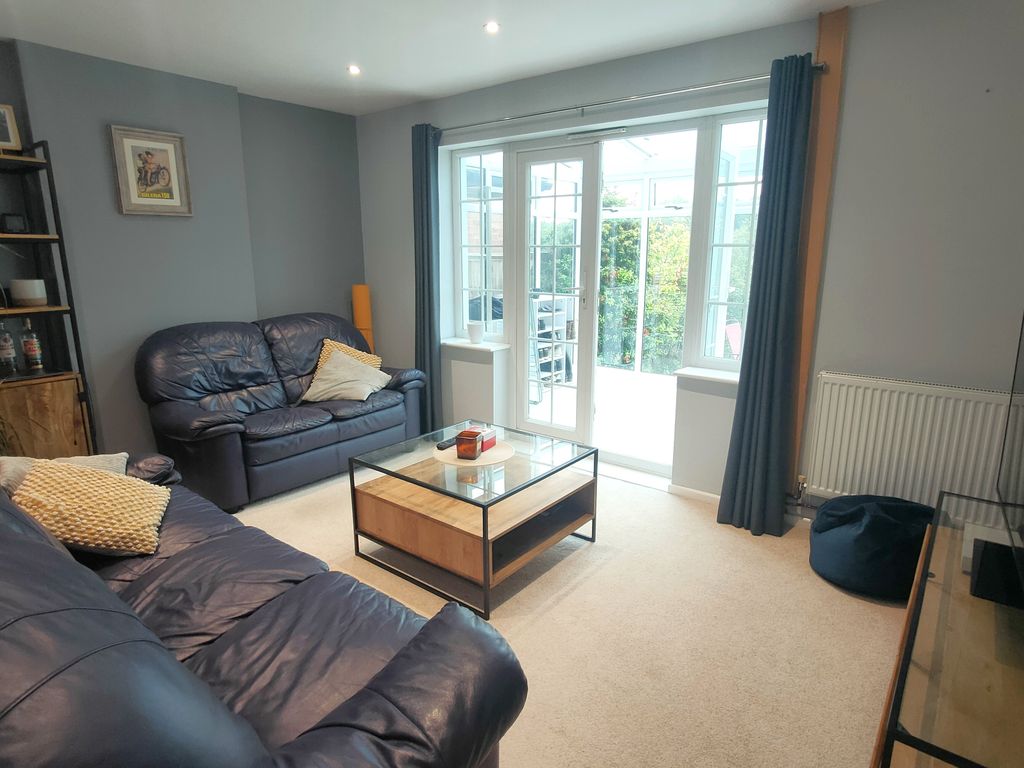 Property photo 2 of 17 Image