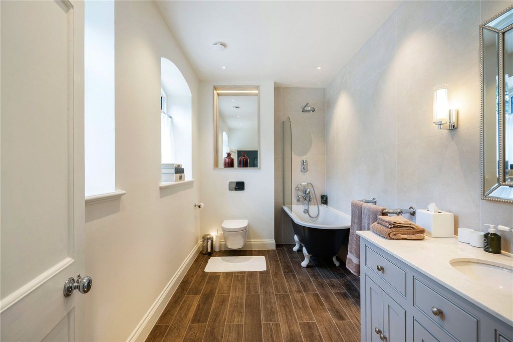 Additional image 24 of 6 bed detached house for saleDurford Wood, Petersfield, Hampshire GU31