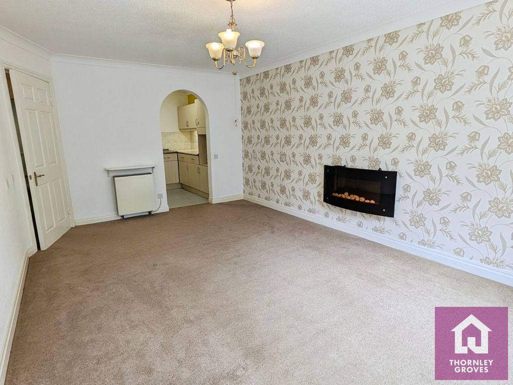Property photo 3 of 25 Pbox-Img.Jpg