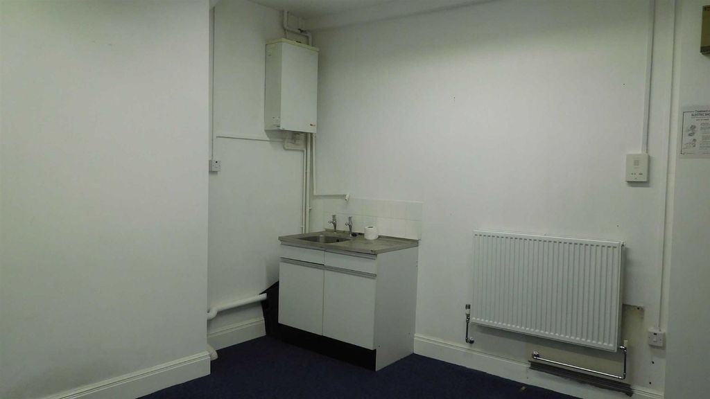 Property photo 3 of 3