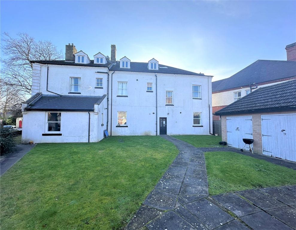 Property photo 3 of 16 Picture No. 06