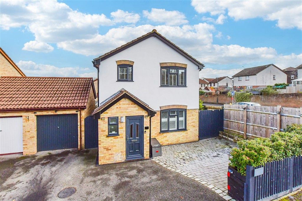 Property photo 2 of 11 External (Web) 1