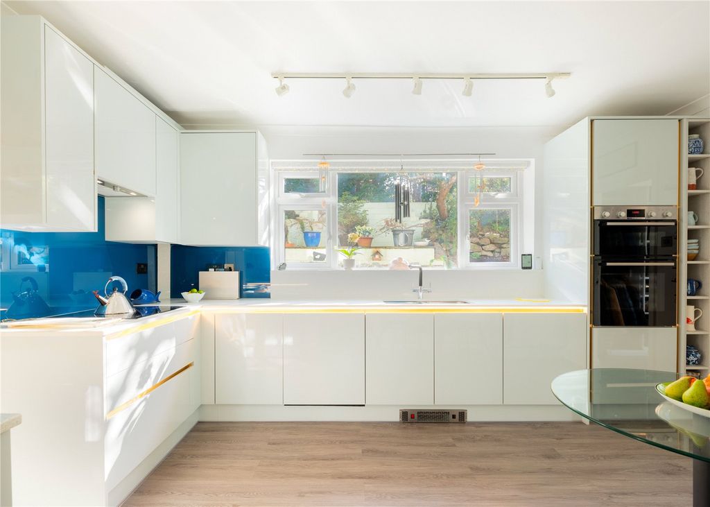 Property photo 2 of 15 Kitchen
