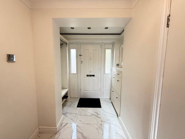 Property photo 3 of 13 Hallway