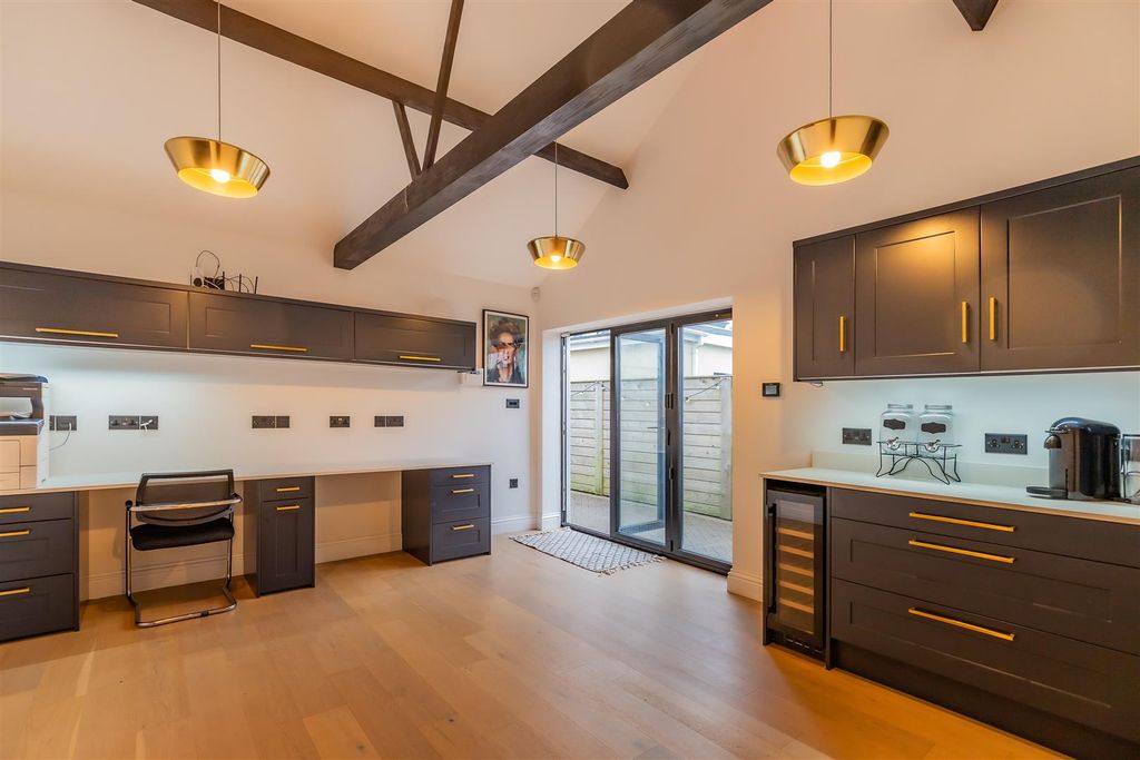 Property photo 1 of 15 42A (15 Of 15).Jpg