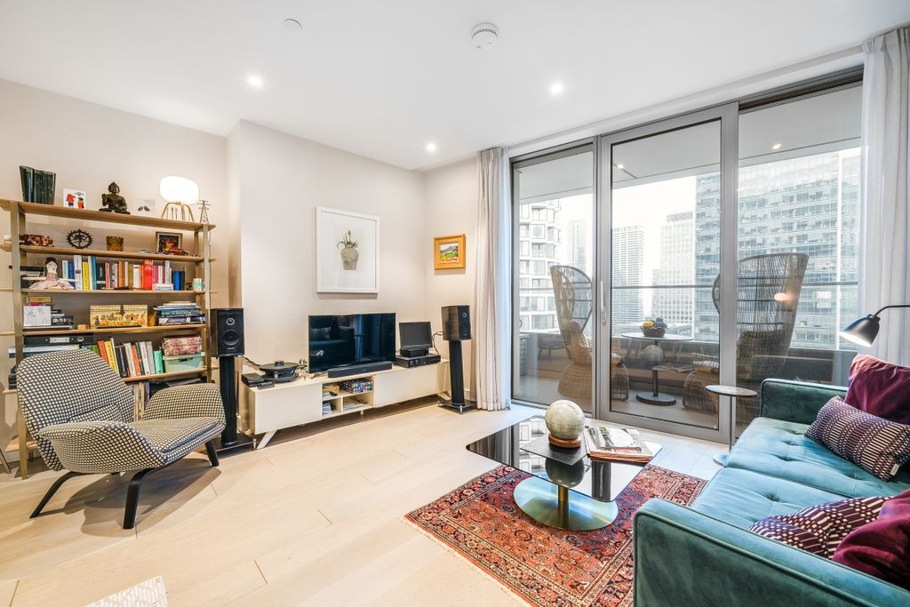 Property photo 1 of 18 1408013-2-698A51A...