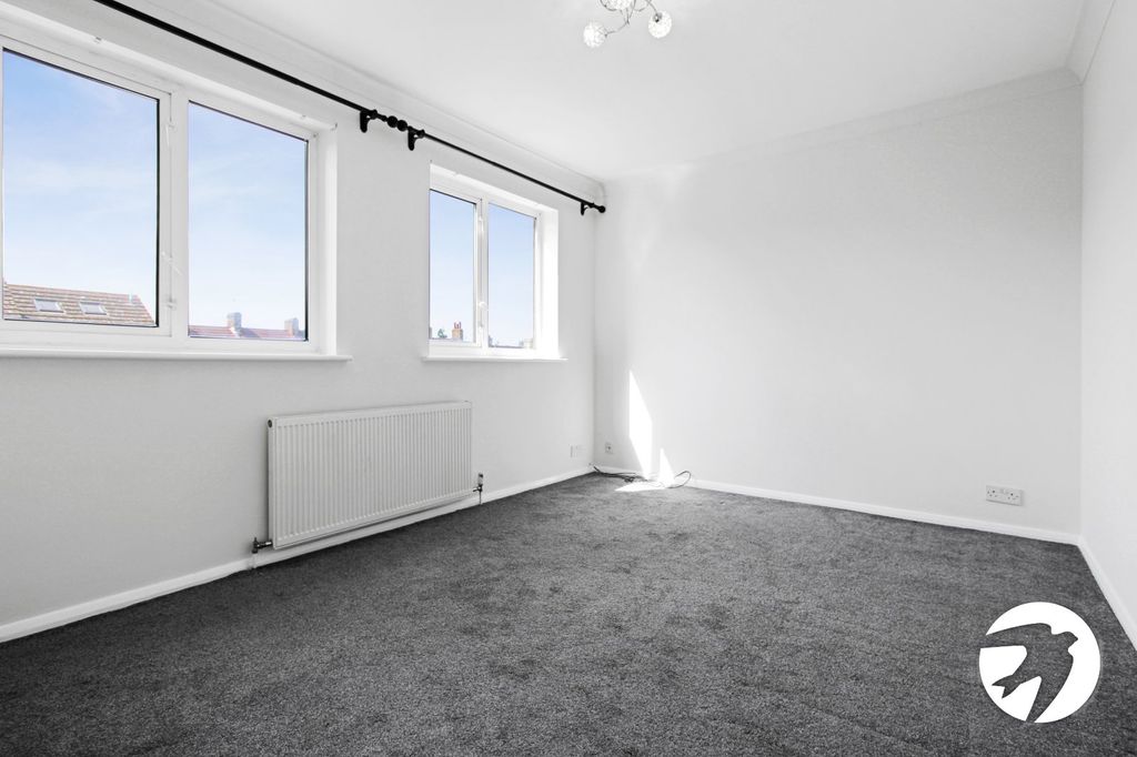 Property photo 2 of 10 Picture No. 04