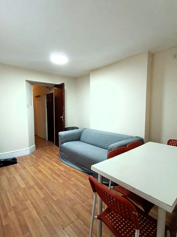 Property photo 3 of 6