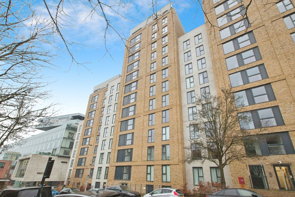 Property photo 1 of 20 Pbox-Img.Jpg