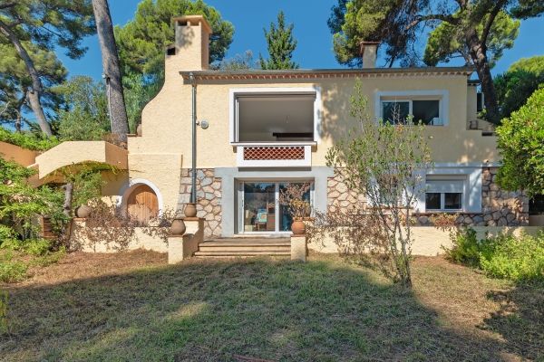 Property photo 3 of 3