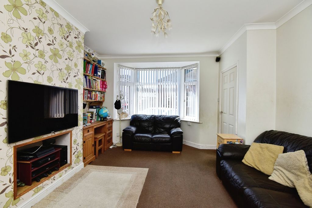 Property photo 2 of 18 Pbox-Img.Jpg