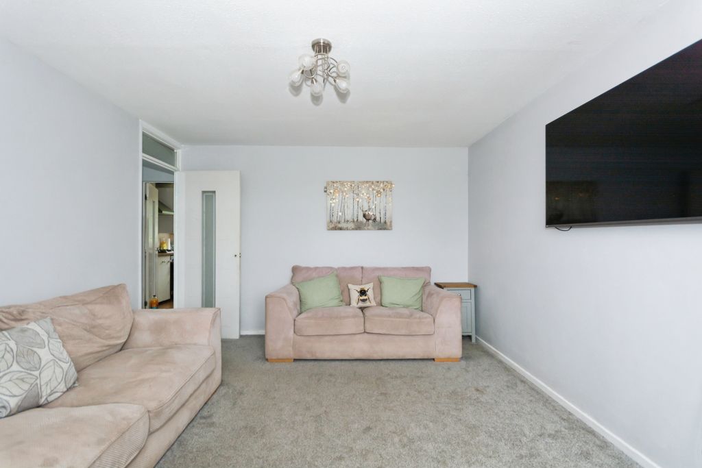Property photo 3 of 17 Photography