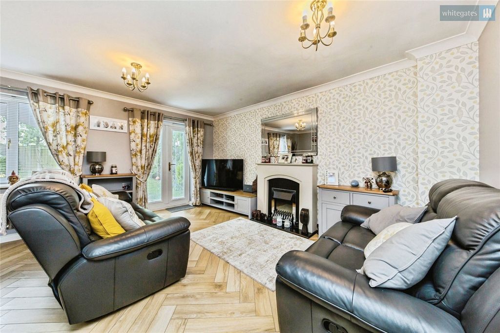 Property photo 2 of 12 Picture No. 21