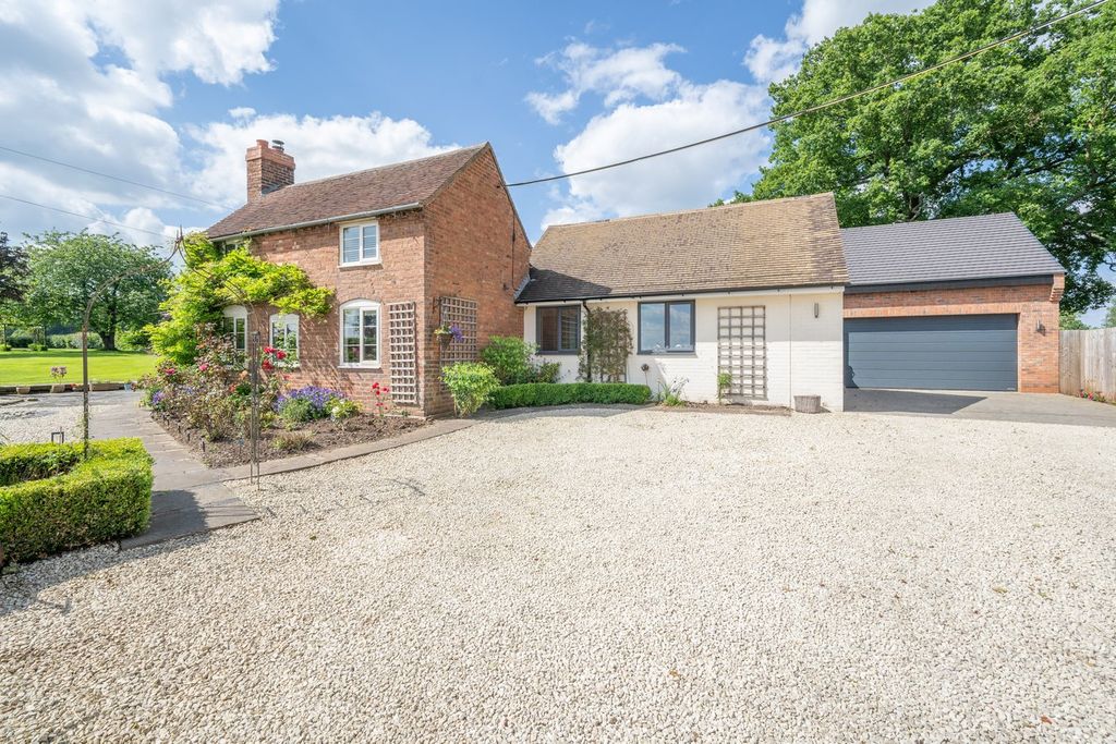 Property photo 1 of 41