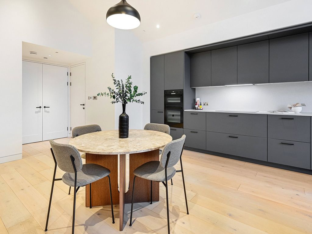 Property photo 2 of 21 8 Carnaby Lofts