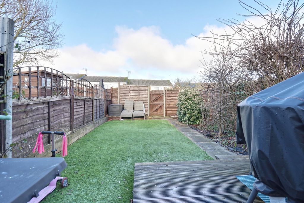 Property photo 3 of 11