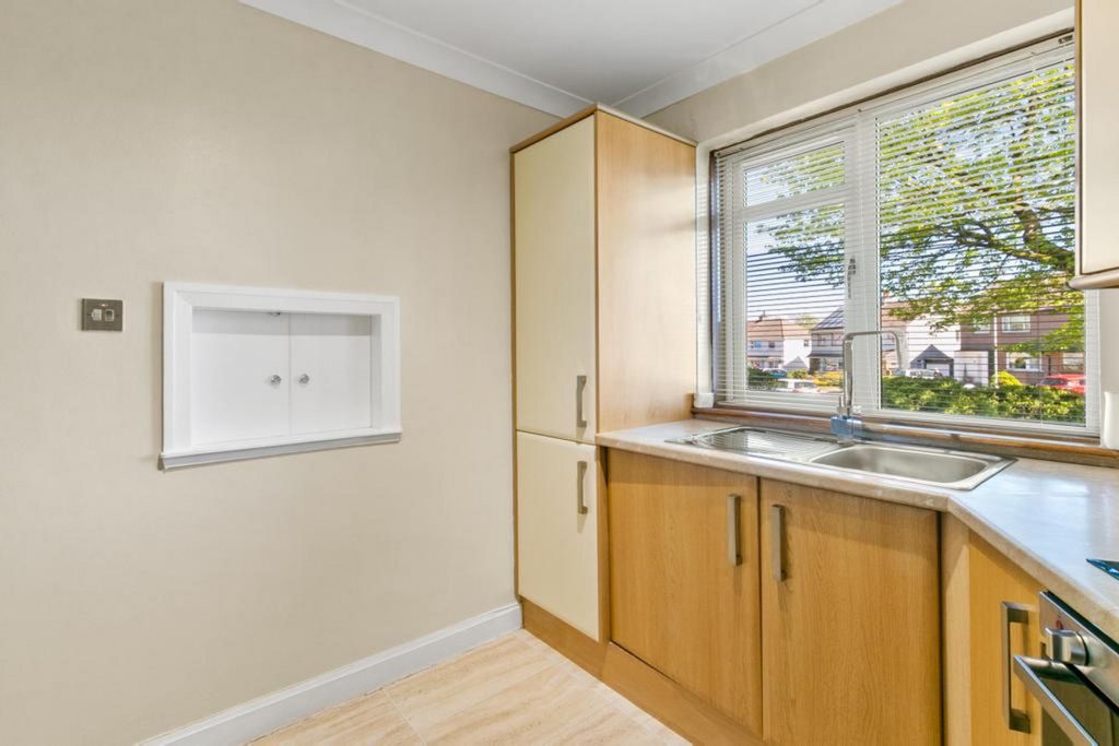 Additional image 6 of 2 bed flat for saleAlexander Avenue, Eaglesham G76