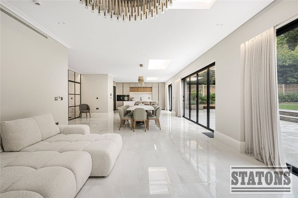 Property photo 3 of 42 Picture No. 60