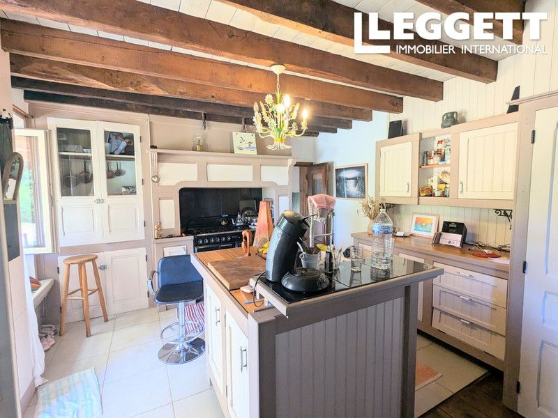 Property photo 3 of 10
