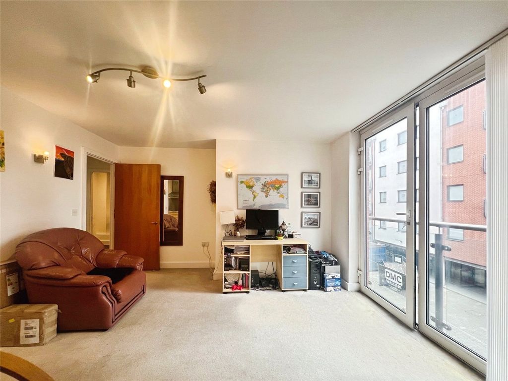 Property photo 2 of 12 Picture No. 20