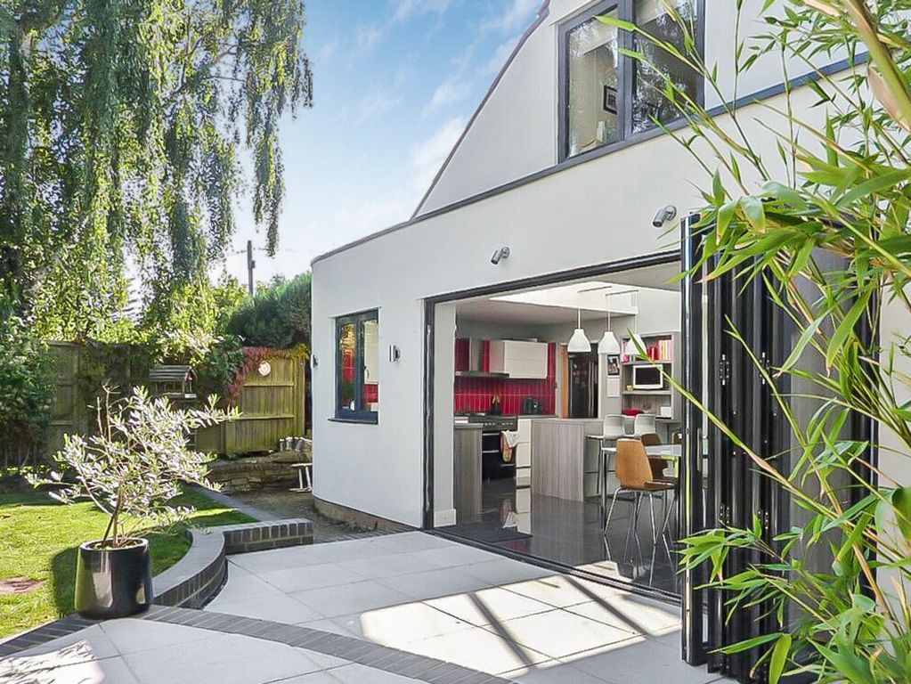 Property photo 1 of 18