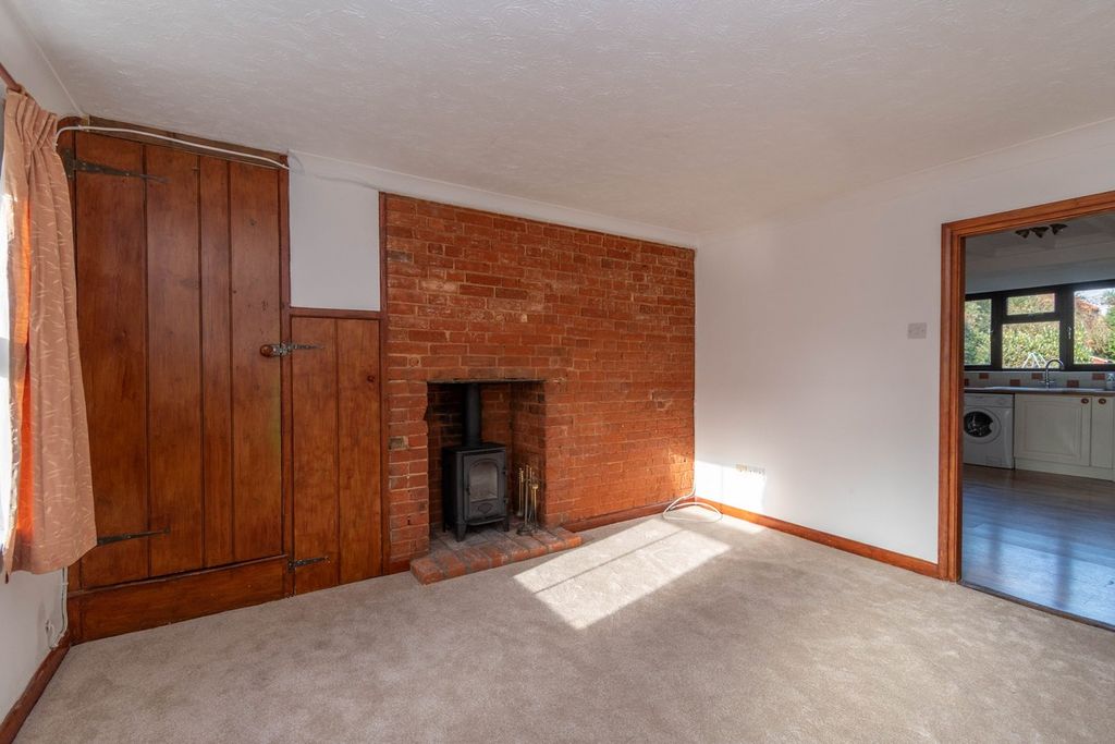 Property photo 3 of 15