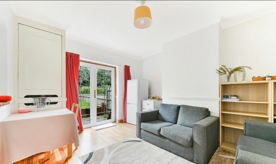 Property photo 2 of 13