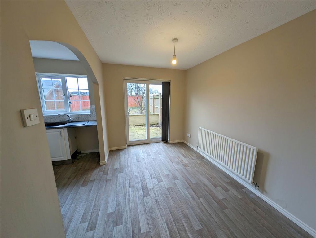 Property photo 3 of 12 Dining Room